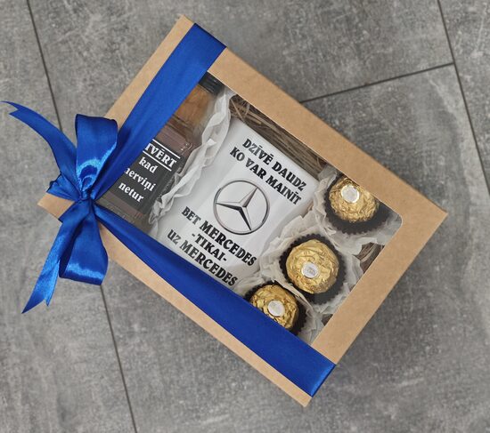 Komplekts "Mercedes faniem"