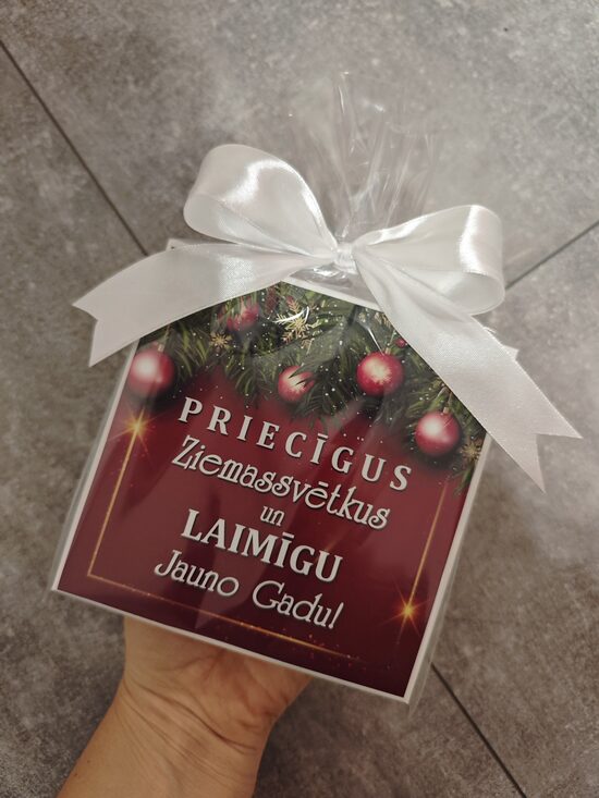 Dāvanu kastīte 12x12cm 🎁 "Priecīgu Ziemassvētki .."
