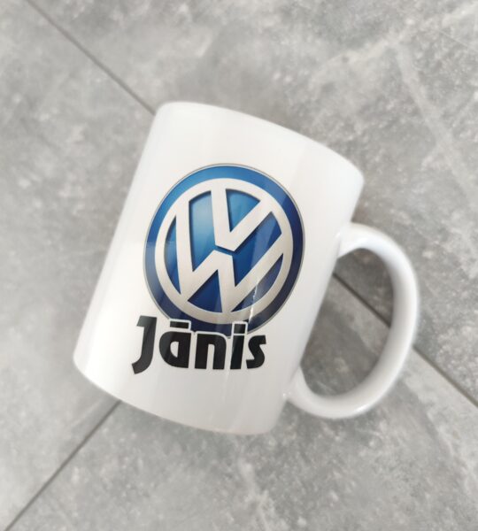 Krūze "Volkswagen ar jebkuru uzrakstu uz balta fona"
