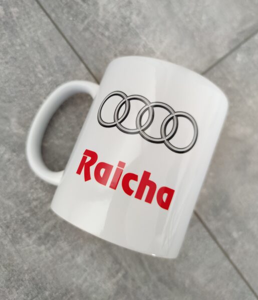 Krūze "Audi uz balta fona ar jebkuru uzrakstu"