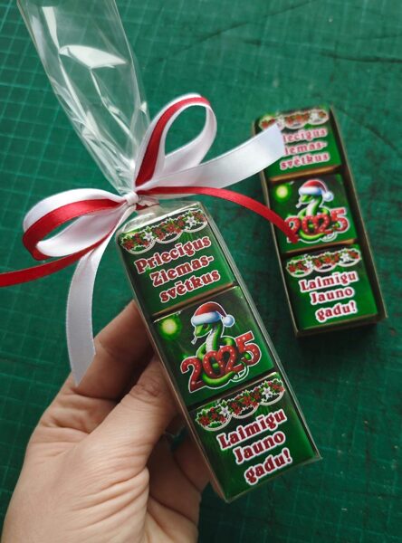 Dāvaniņa "Priecīgus Ziemassvētkus.."